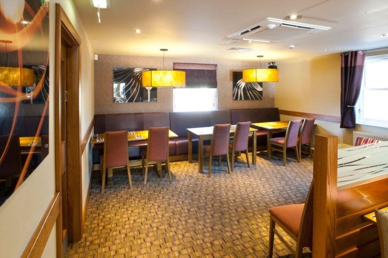 Premier Inn Inverness West Экстерьер фото