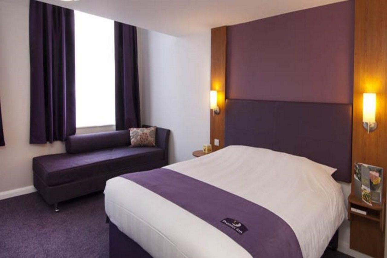 Premier Inn Inverness West Экстерьер фото
