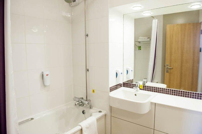 Premier Inn Inverness West Экстерьер фото